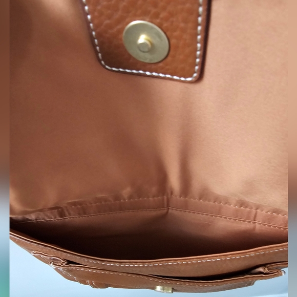 RELIC Pebbled Brown Leather Women's Crossbody, Shoulder Bag, Purse - Picture 5 of 10